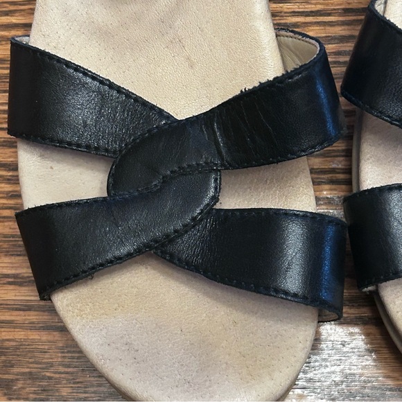Dansko Black Leather Adjustable Strap Sandals Size 39EU / 9US - Picture 3 of 9